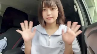 ト◯レで男性におちんちんで突かれてる想像しながらオナニーしてたら気持ちよすぎました…